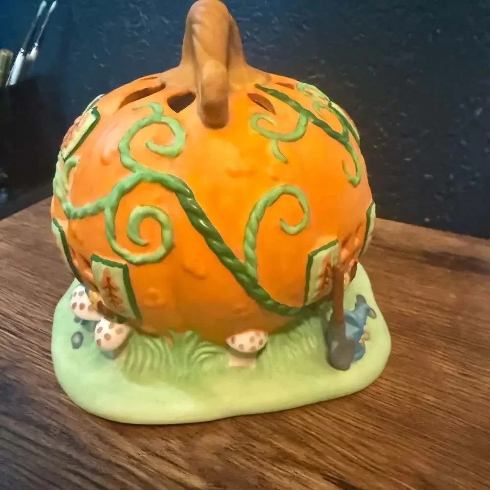 Cozy Pumpkin Patch House Tealight Candle Holder